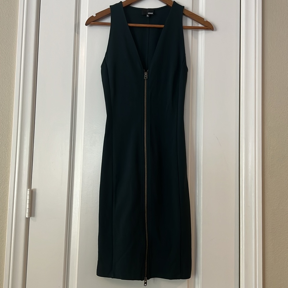 Wilfred Free ForestGreen Body Con Dress